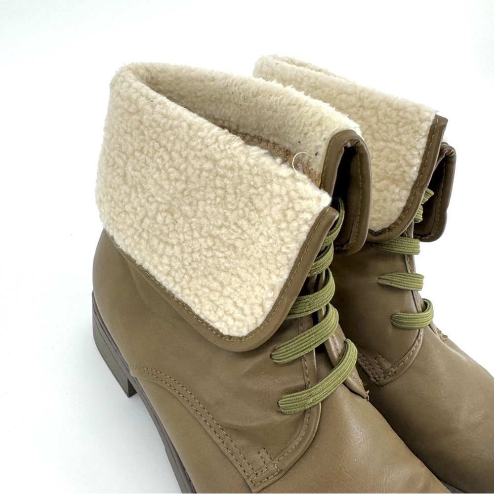 Olive Street Women’s Faux Shearling Lace Up Boots in Olive  Green Size 7 - Picture 4 of 6